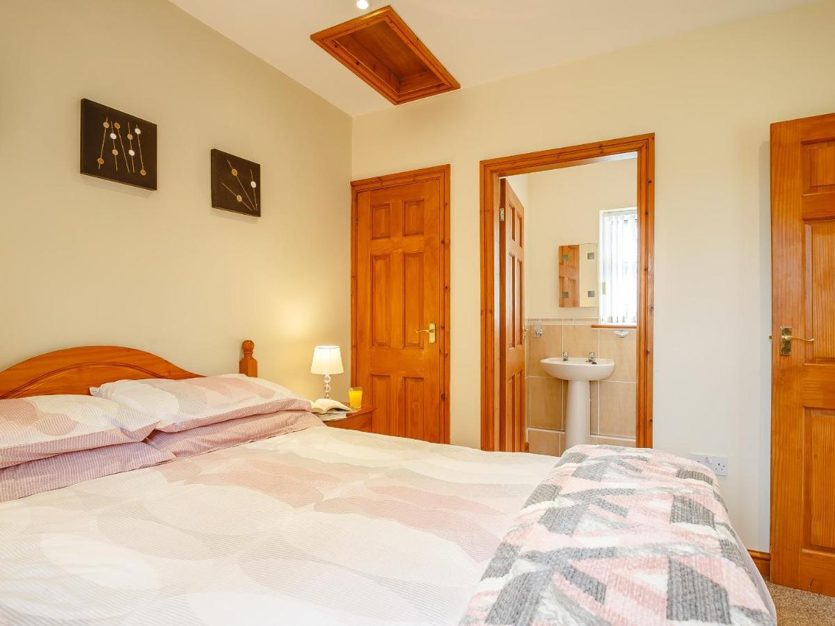2 Black Horse Cottages Pentraeth Ngoại thất bức ảnh